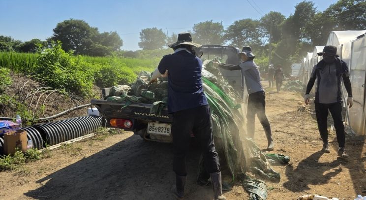 농정국, 집중호우 피해복구 봉사활동