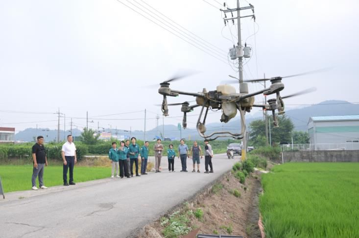 공주시, ‘2차 벼 병해충 항공공동방제’ 실시